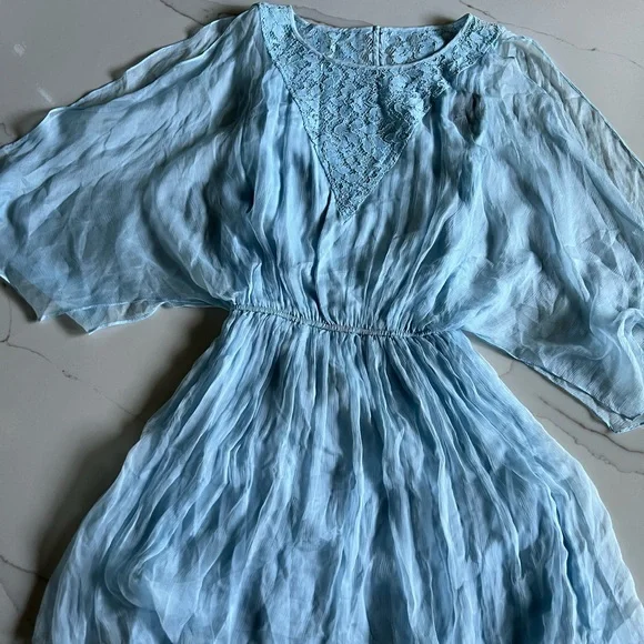 Dress - Picture 5 of 16